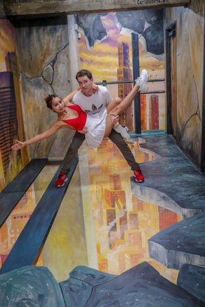 Discover the World of Illusions in Hollywood: A Must-Visit Attraction image 5