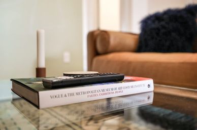 Ziggy Unit: Warm Upscale Art-Filled Condo  image 14