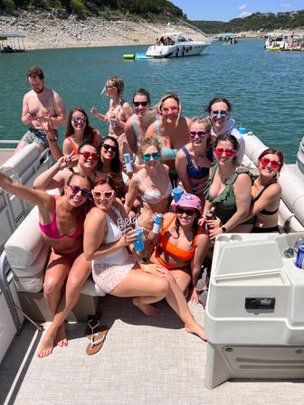 Nauti ATX: Top Rated Lake Travis Pontoon Party- Includes Captain, Stocked Cooler & Lily Pad image 19