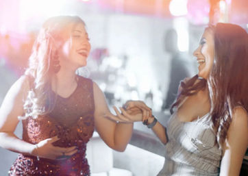 Infiniti QX80 Pink Limo for Ultimate Girls' Nights image 3