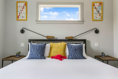 Historic Home with Heated Pool Near French Quarter image 5