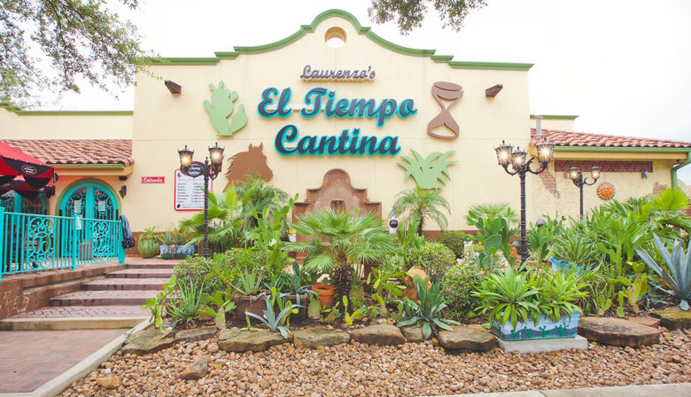 El Tiempo Cantina image 1