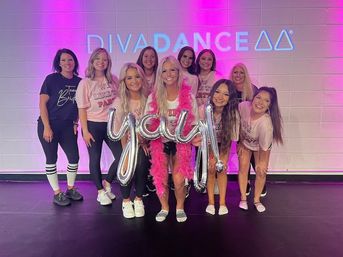 Diva Dance: Private Sexy Group Choreography Class (Lizzo, Britney, Beyoncé, and more!) image 1