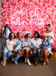 Private Nashville Mural Tour with a Professional Photographer and 75+ Premium Edited Photos | Champagne Included!  image 10