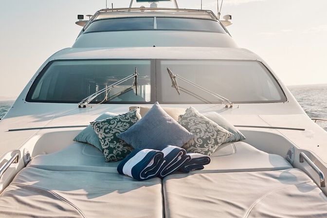 All-Inclusive Luxury Yacht Charter: Heather Nikki 80 ft Italian Azimut image 3