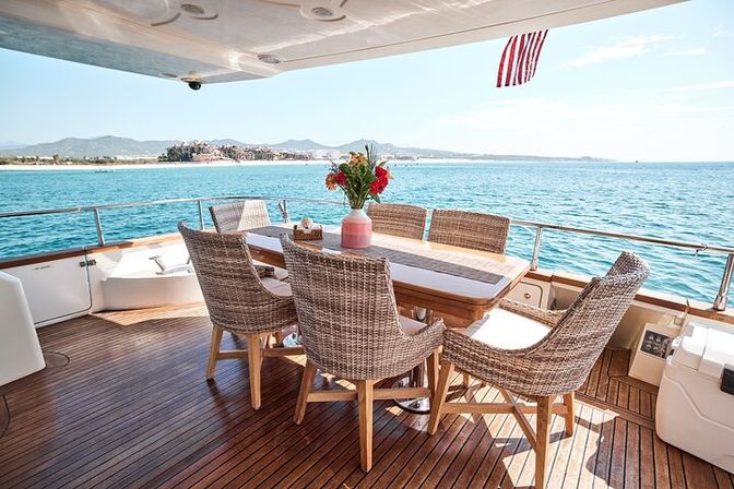 All-Inclusive Luxury Yacht Charter: Heather Nikki 80 ft Italian Azimut image 6