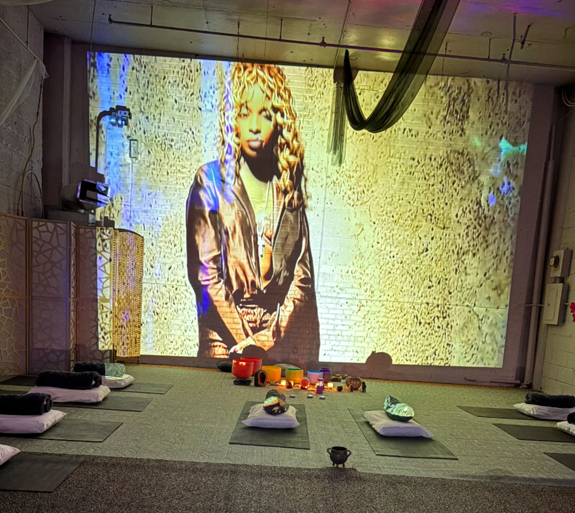 Deja Vu Experience: 90s-Inspired Cosmic Sound Healing Experience image 1
