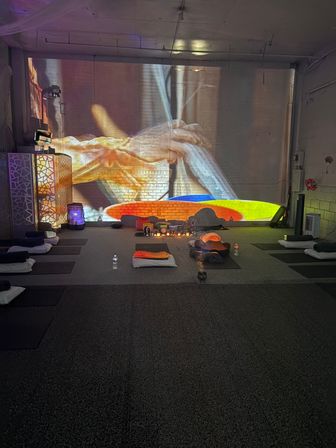 Deja Vu Experience: 90s-Inspired Cosmic Sound Healing Experience image 6