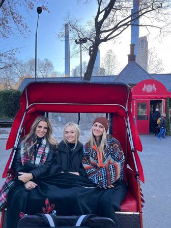 XOXO Gossip Girl New York Pedicab Tours: Private & Open-Air image 22