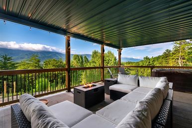 Dream View Lodge: Fire Pit, Hot Tub + Indoor Pool, Theater & Epic Mountain Views image 13