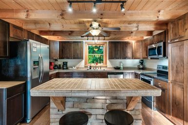 Dream View Lodge: Fire Pit, Hot Tub + Indoor Pool, Theater & Epic Mountain Views image 26