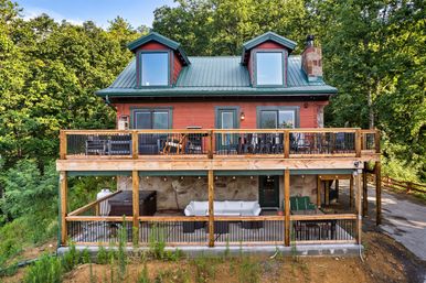 Dream View Lodge: Fire Pit, Hot Tub + Indoor Pool, Theater & Epic Mountain Views image 46
