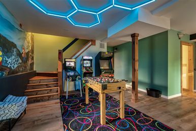 Dream View Lodge: Fire Pit, Hot Tub + Indoor Pool, Theater & Epic Mountain Views image 19