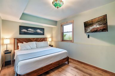 Dream View Lodge: Fire Pit, Hot Tub + Indoor Pool, Theater & Epic Mountain Views image 39