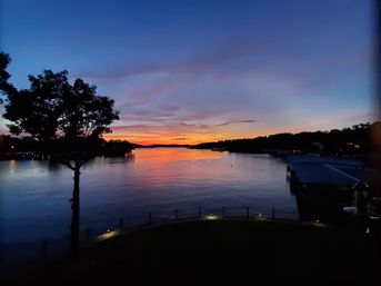 Waterfront Luxe at LOZ: Two-Level Condo with Pools + Scenic Views image 23