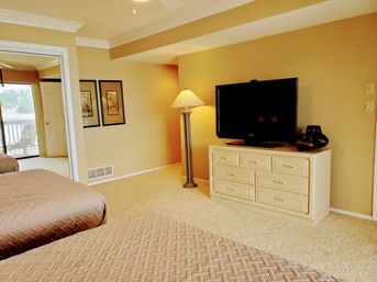 Waterfront Luxe at LOZ: Two-Level Condo with Pools + Scenic Views image 15