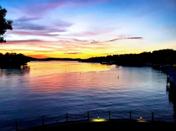 Waterfront Luxe at LOZ: Two-Level Condo with Pools + Scenic Views image 4