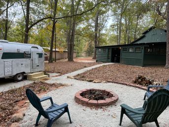 Private Glampsite on a 17-Acre Atlanta Farm image 4