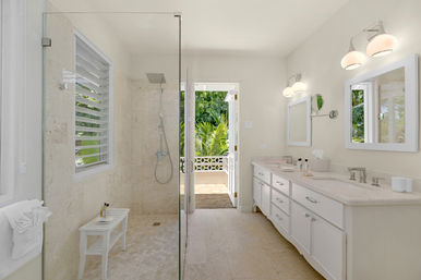Abacus Villa: Complimentary Van & Driver for Stays 7+ Nights image 33