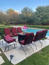 Sweet Escape: Historic 3500 sq ft Luxury Estate: Heated Pool, Hot Tub & Walkable to Main St image 6