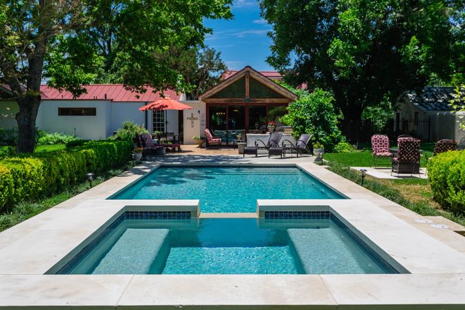 Sweet Escape: Historic 3500 sq ft Luxury Estate: Heated Pool, Hot Tub & Walkable to Main St image 35