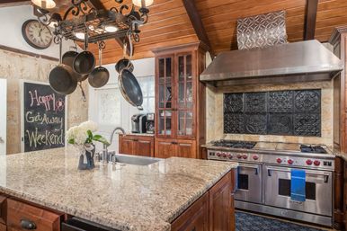 Sweet Escape: Historic 3500 sq ft Luxury Estate: Heated Pool, Hot Tub & Walkable to Main St image 19