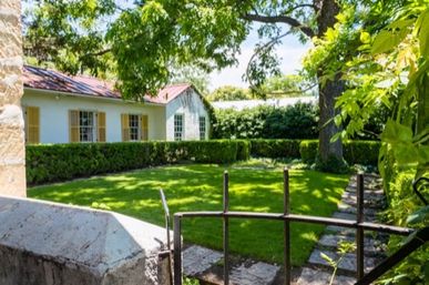 Sweet Escape: Historic 3500 sq ft Luxury Estate: Heated Pool, Hot Tub & Walkable to Main St image 48