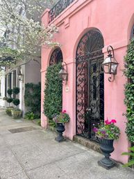 The Pink Houses Walking Tour image 10