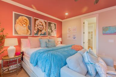 Dolly’s Pink Palace: Country-Chic Stay Near Broadway with Private Rooftop Deck image 33