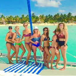 Sip, Sail & Snorkel: Bachelorette Experience in Isla Mujeres Bay image 3