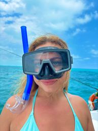 Sip, Sail & Snorkel: Bachelorette Experience in Isla Mujeres Bay image 8