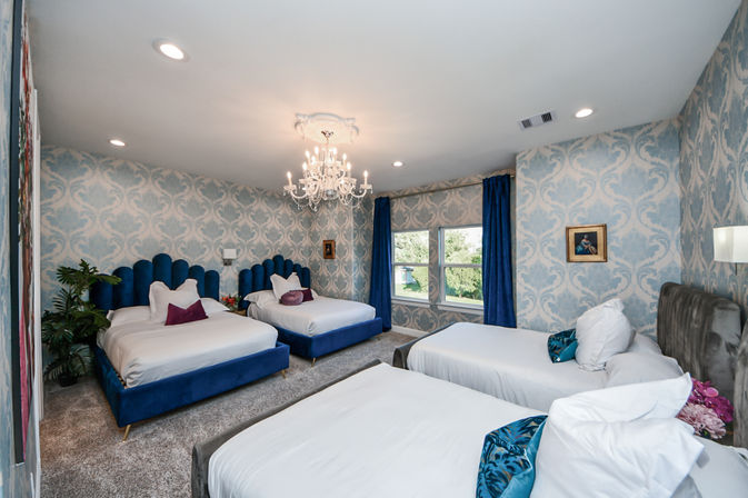 The Secret Garden HTX: Stylish 5 BR Home with Hot Tub, Chef, Massage & Mixology class image 44