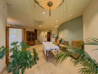 Flower Hill Villa: Montego Bay's Most Luxurious Private Home Rental image 28
