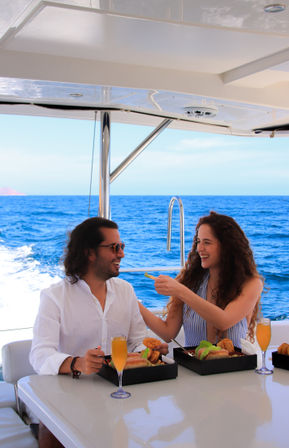 Luxury 2 Bay Catamaran with Snorkeling, Open Bar & Lunch (Up to 30 Passengers) image 5
