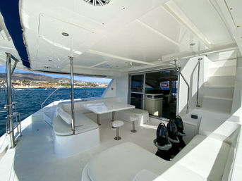 Luxury 2 Bay Catamaran with Snorkeling, Open Bar & Lunch (Up to 30 Passengers) image 36