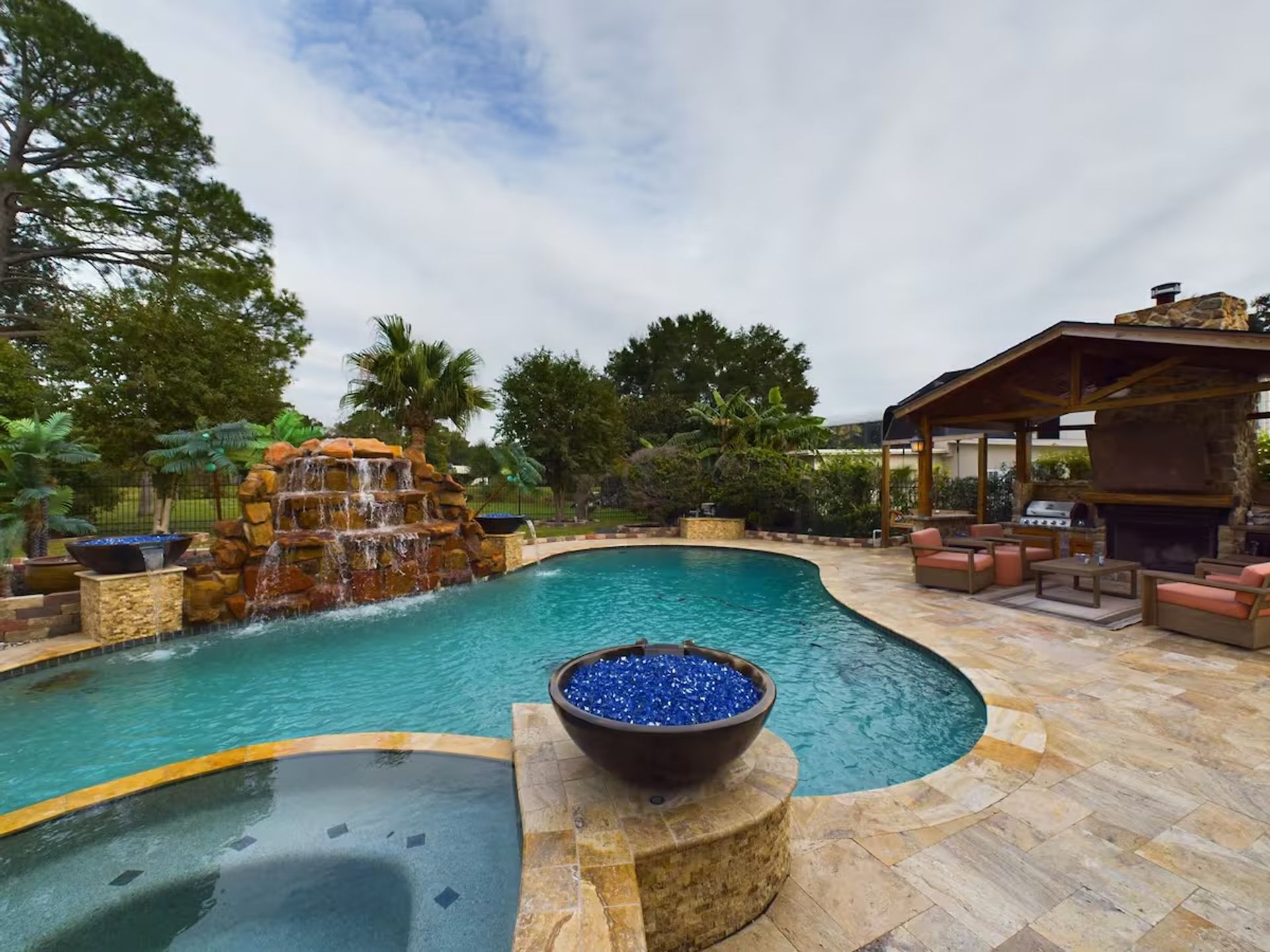Buckle & Boots: Luxe Outdoor Lounge with Pool, Fire Pit + Gym image 1