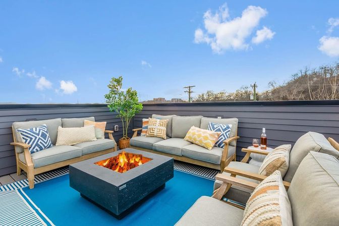 The Duet at Lynwood Row: 3-Story Home with Rooftop Lounge image 21