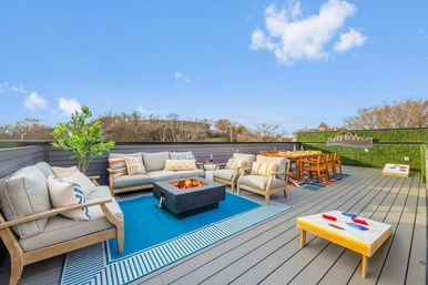 The Duet at Lynwood Row: 3-Story Home with Rooftop Lounge image 2