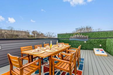 The Duet at Lynwood Row: 3-Story Home with Rooftop Lounge image 18