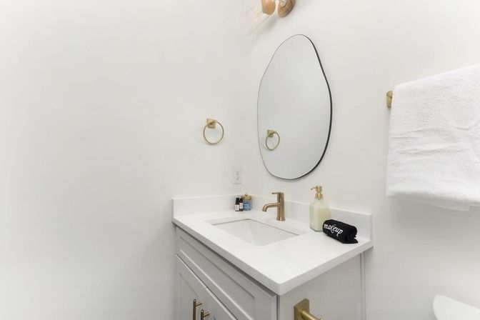 The Duet at Lynwood Row: 3-Story Home with Rooftop Lounge image 37