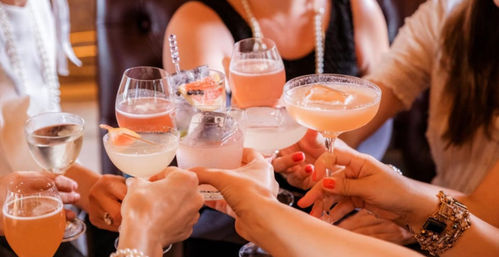 Charleston Bachelorette Bash: A Pub Crawl Through the Holy City image