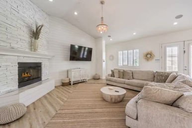 The Luxe Lounge: Waterfall Pool, Hot Tub, Backyard Vibes & Strip Views image 2
