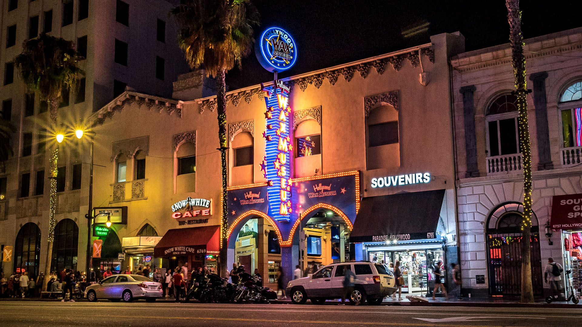 LA Ghosts Boos and Brews Haunted Pub Crawl image 2