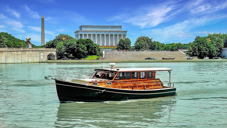 Private Yacht Charter Aboard Independence: A Quiet Luxury DC Yacht Cruise image 1