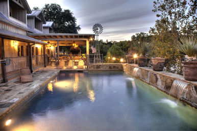 The Winchester Lodge: Boutique Hill Country Stay Just One Block from Main Street image 1