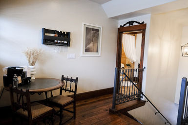The Winchester Lodge: Boutique Hill Country Stay Just One Block from Main Street image 88