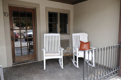 The Winchester Lodge: Boutique Hill Country Stay Just One Block from Main Street image 70