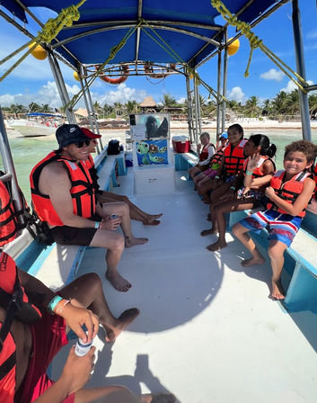 Mayan Ruins & Snorkeling Boat Tour: Explore Ancient Ruins and Snorkel with Turtles + Manta Rays (Transportation Included) image 11