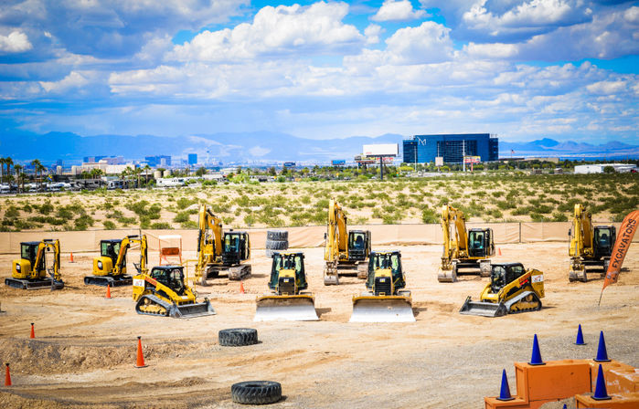 Heavy Metal Playground: Digging Party with Excavators, Bulldozers & More image 15