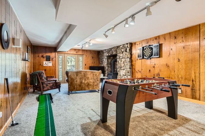 Creekside Mountain Lodge: Hot Tub + Scenic Views on 3 Private Acres image 17
